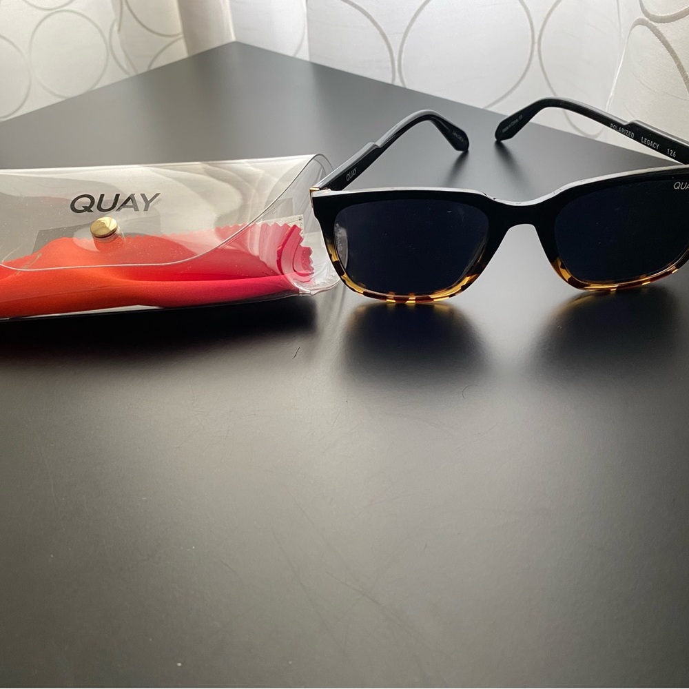 Women’s Quay Sunglasses.